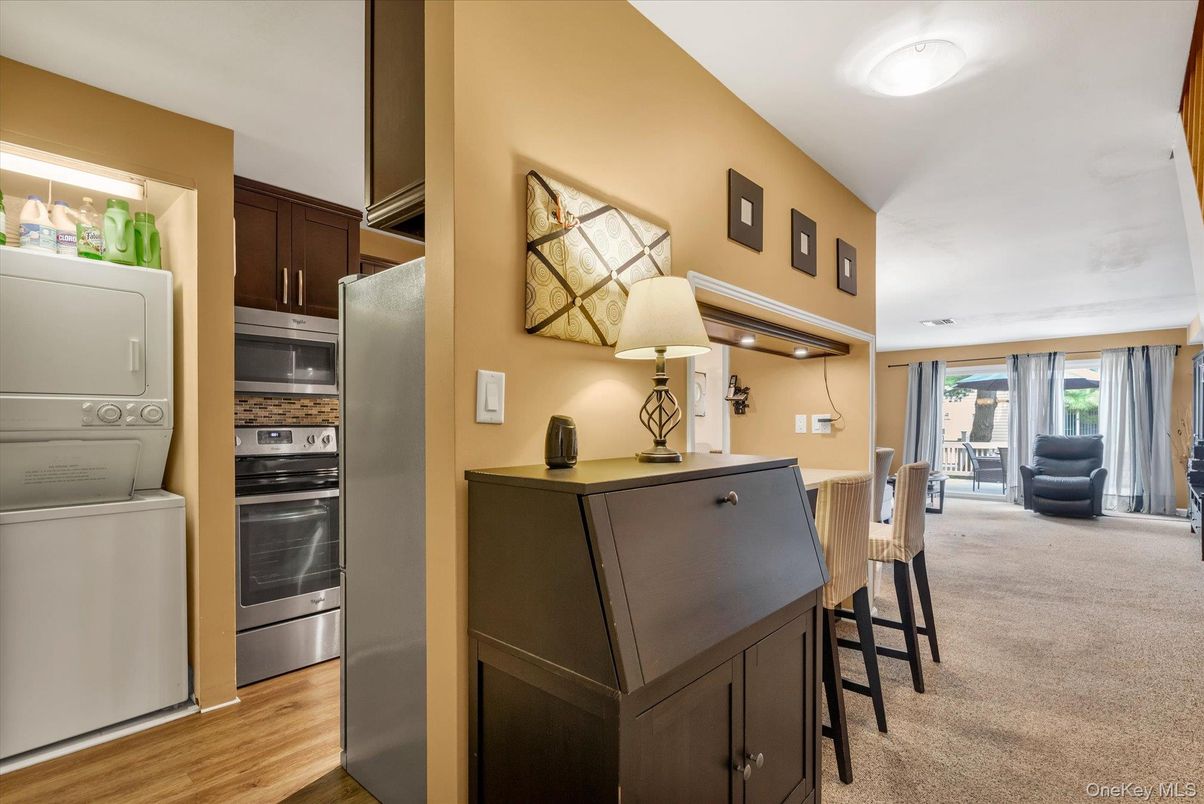 Interior, Kitchen, Washer, Wood Texture Flooring