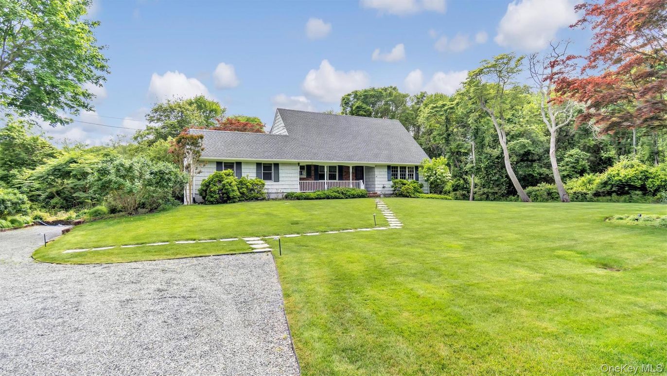 Backyard, Exterior, Facade, Cape Cod