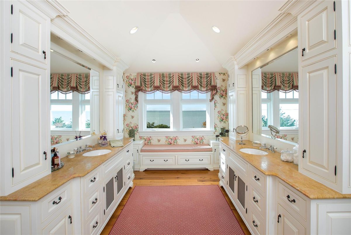 Bathroom, Dual Sink Vanities, Interior, Recessed Lighting, Water, Wood Texture Flooring