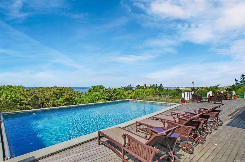 Exterior, Pool, Water