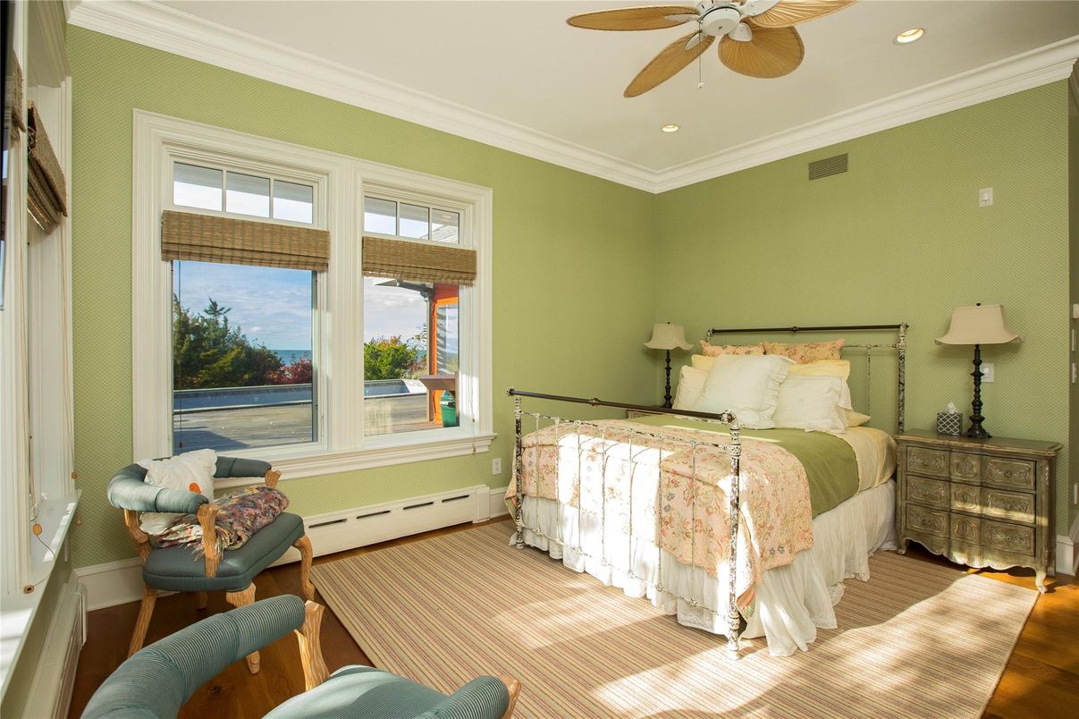 Bedroom, Interior, Recessed Lighting, Water, Wood Texture Flooring