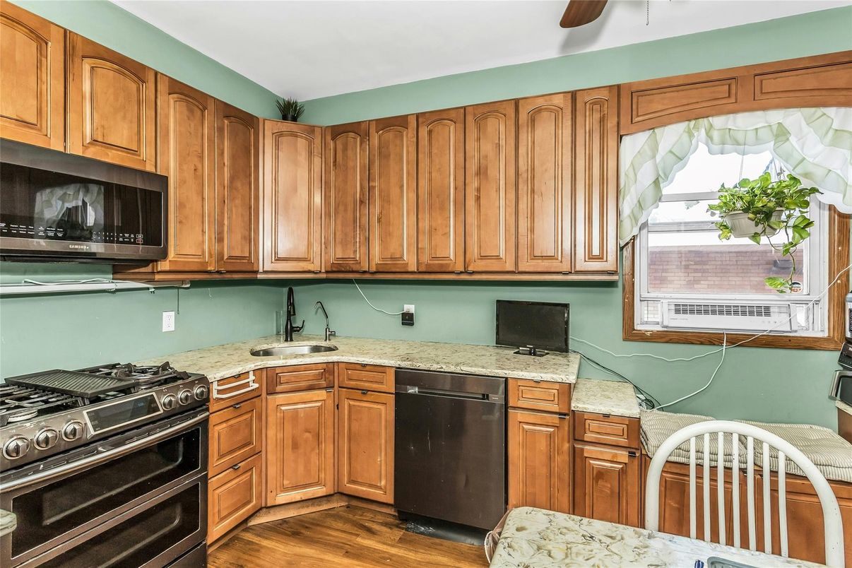 Interior, Kitchen, Wood Texture Flooring