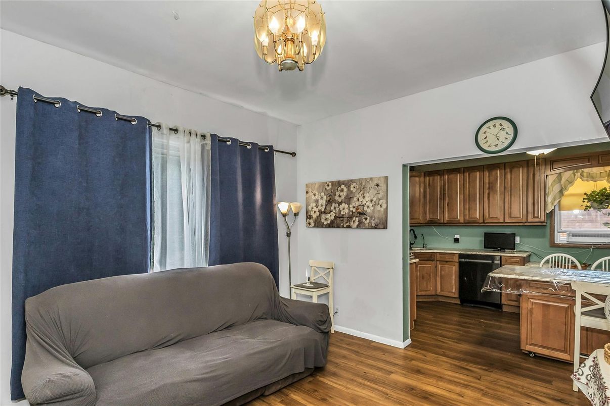 Chandelier, Interior, Wood Texture Flooring