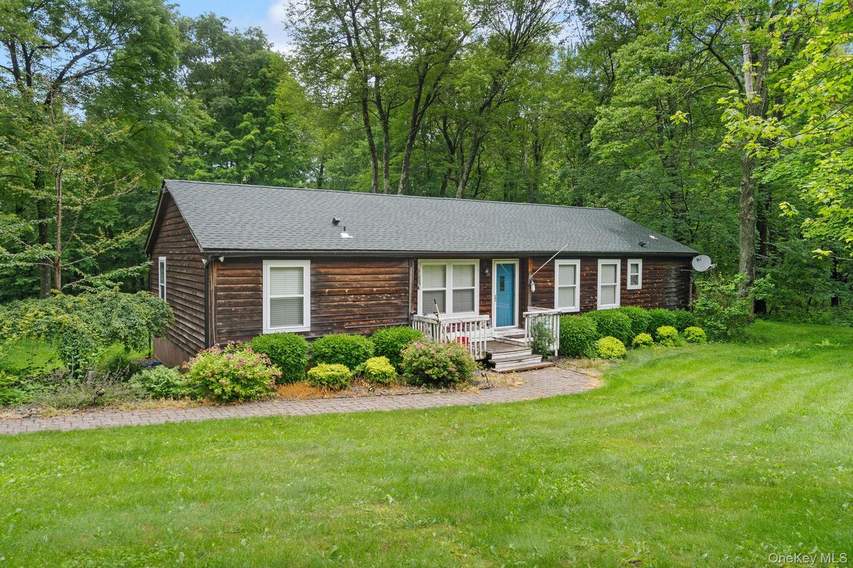 Backyard, Exterior, Facade, Log Home