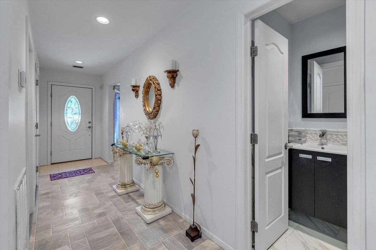 Interior, Recessed Lighting