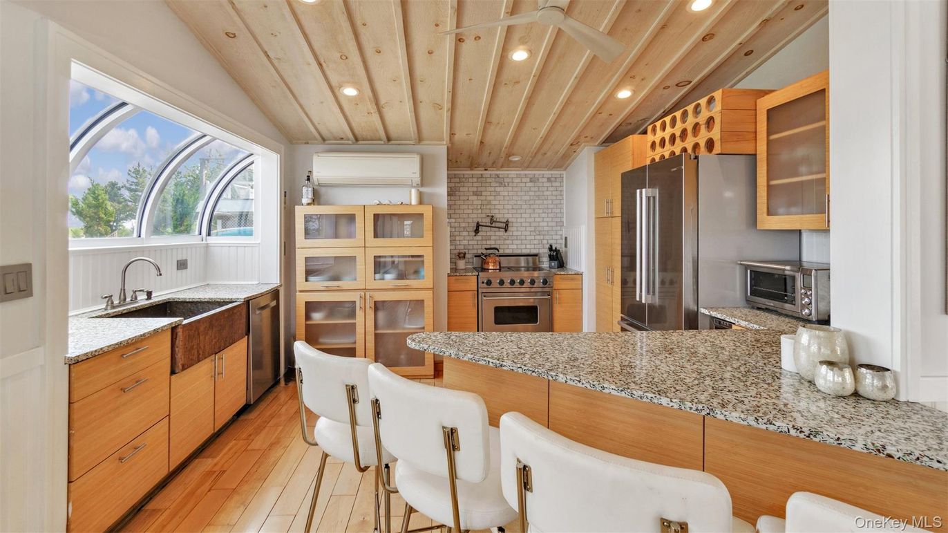 Interior, Kitchen, Recessed Lighting, Stainless Steel Appliances, Wooden Ceilings, Wood Texture Flooring