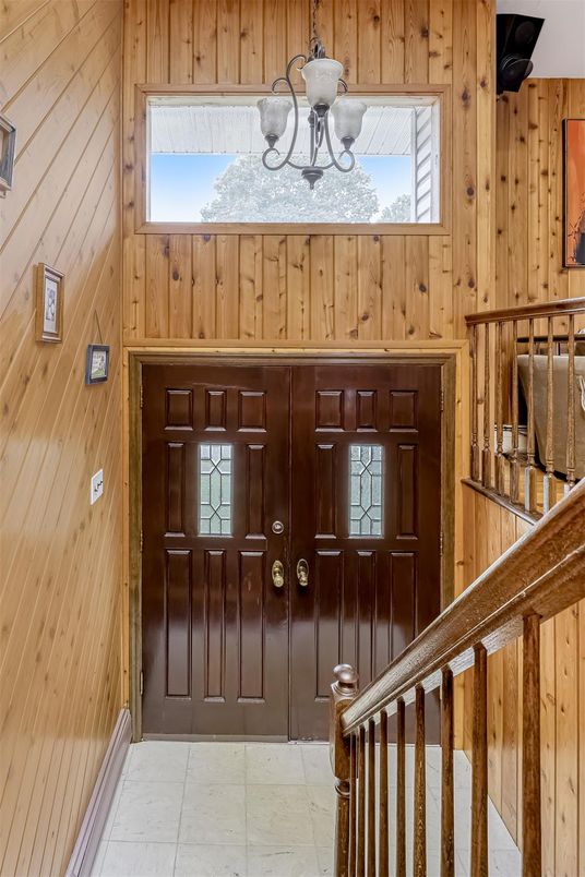 Chandelier, Interior, Wooden Walls
