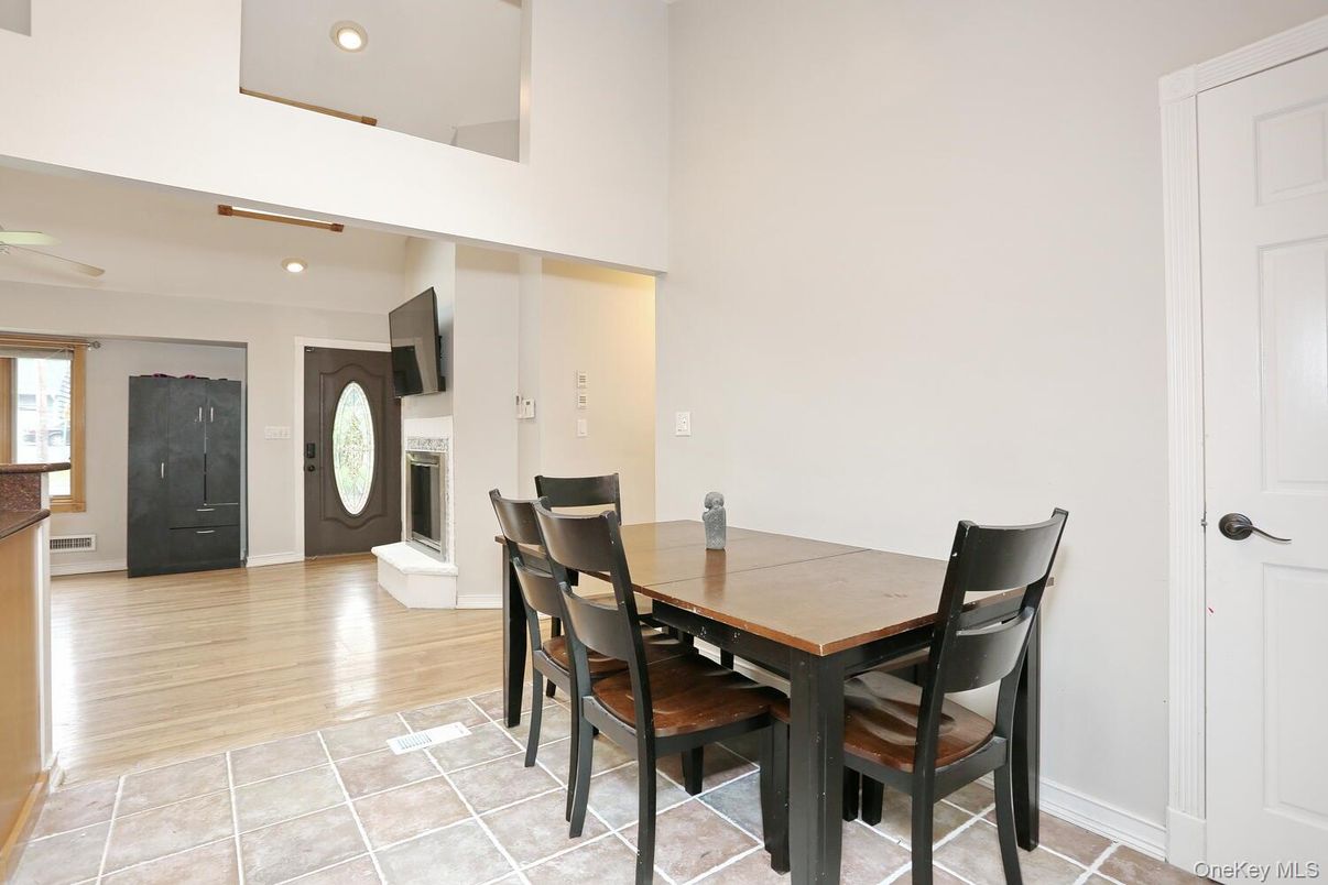 Dining room, Interior, Recessed Lighting, Wood Texture Flooring