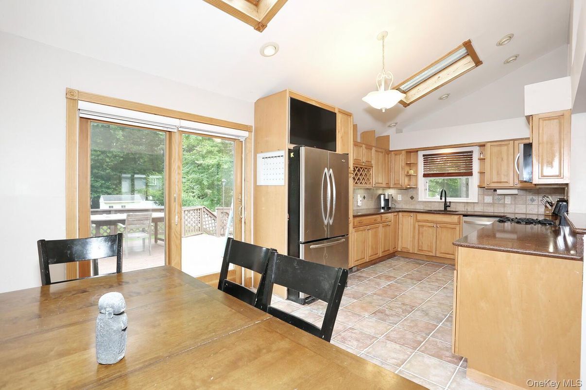 Dining room, Interior, Kitchen, Pendant Lights, Recessed Lighting