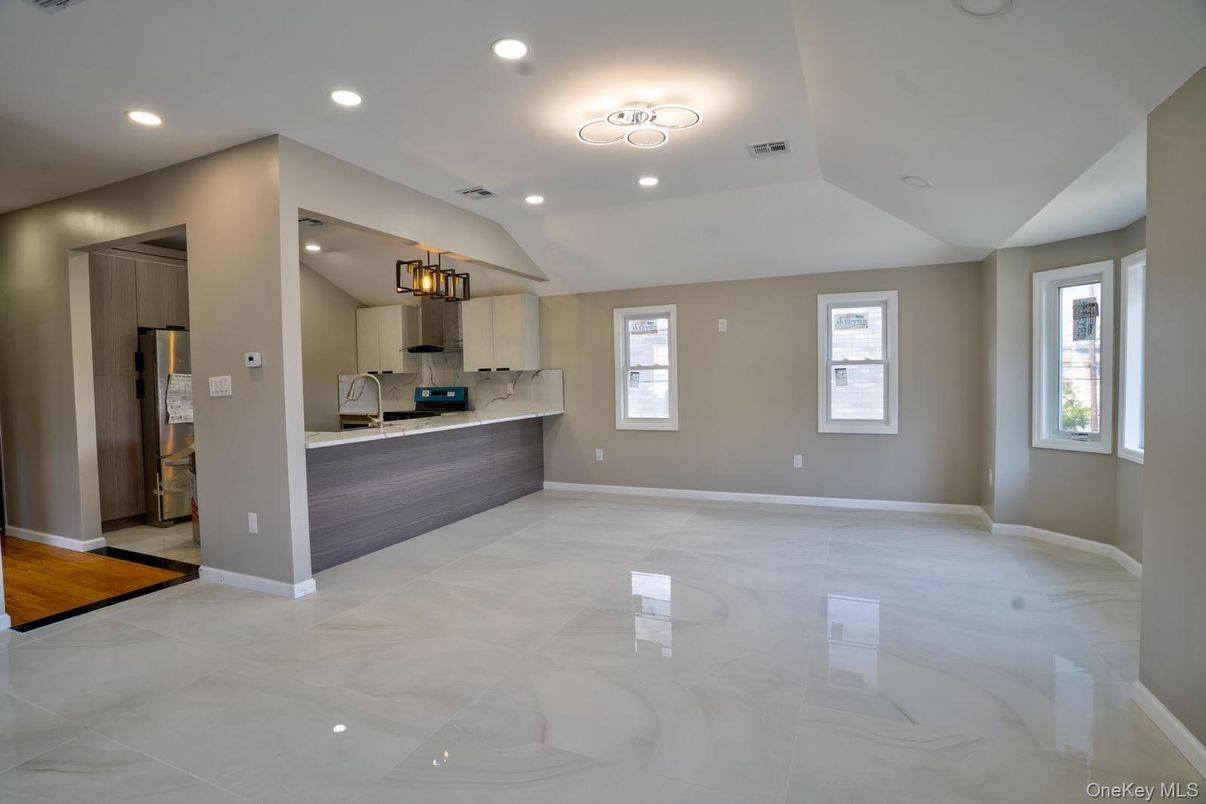Interior, Kitchen, Marble, Recessed Lighting