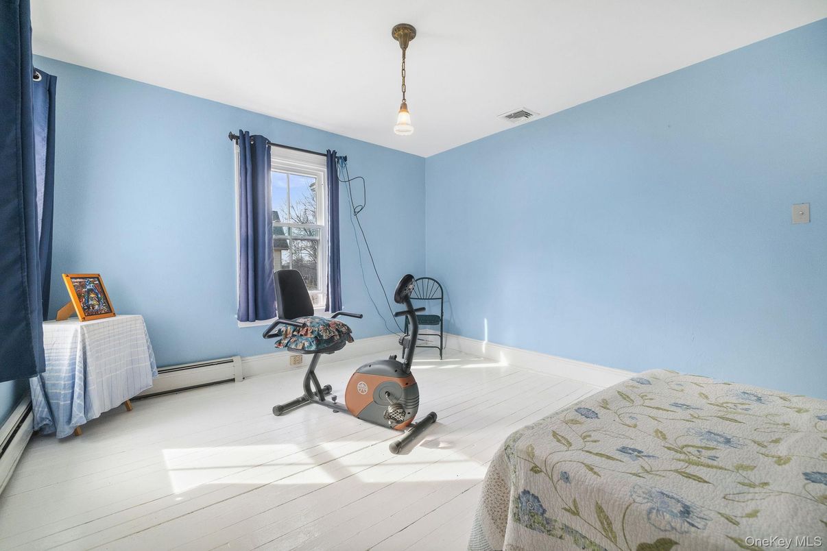 Bedroom, Fitness Equipment, Interior, Wood Texture Flooring