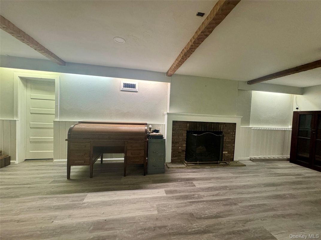Fireplace, Hot Tub, Interior, Wooden Beams, Wood Texture Flooring