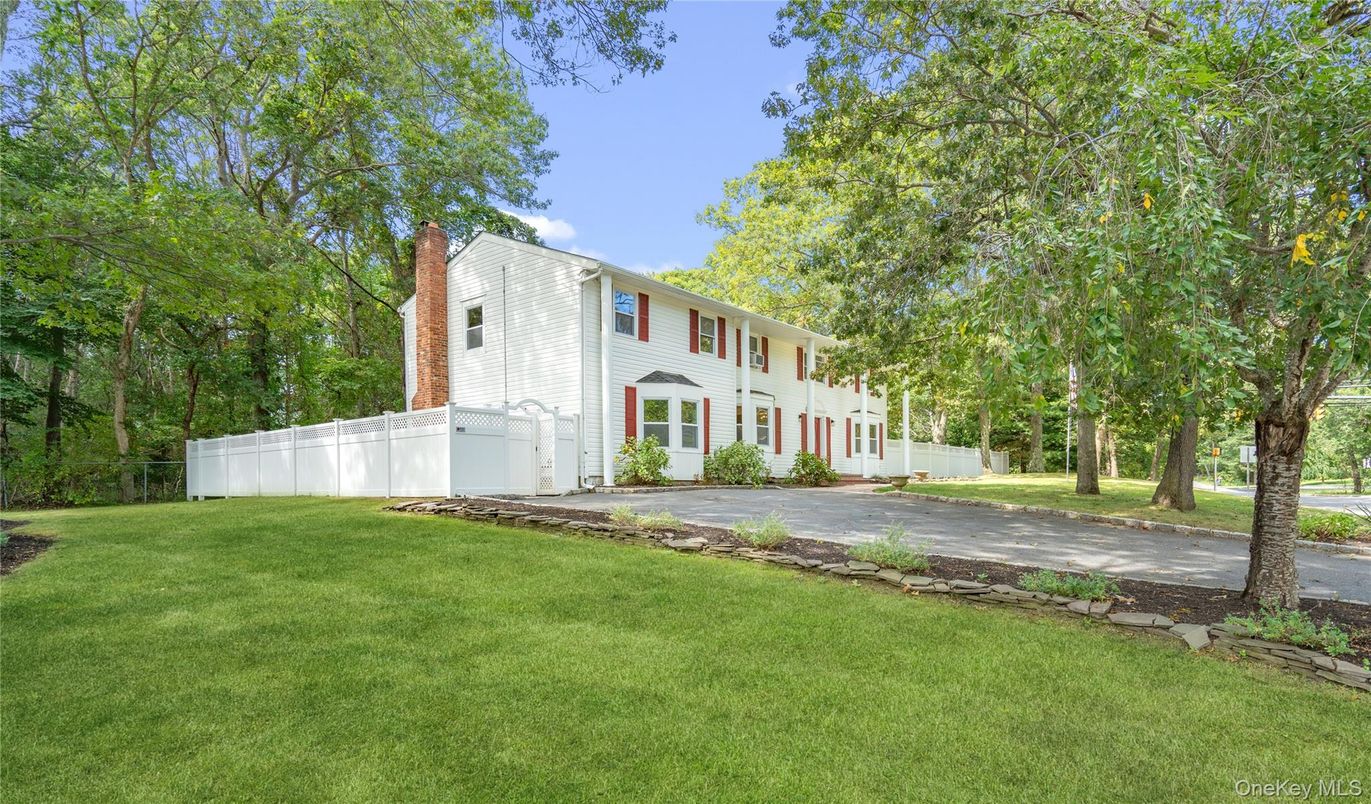 Attached, Backyard, Exterior, Facade, Georgian