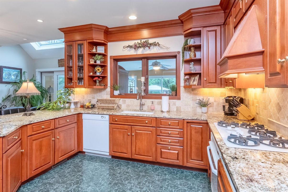 Interior, Kitchen, Recessed Lighting