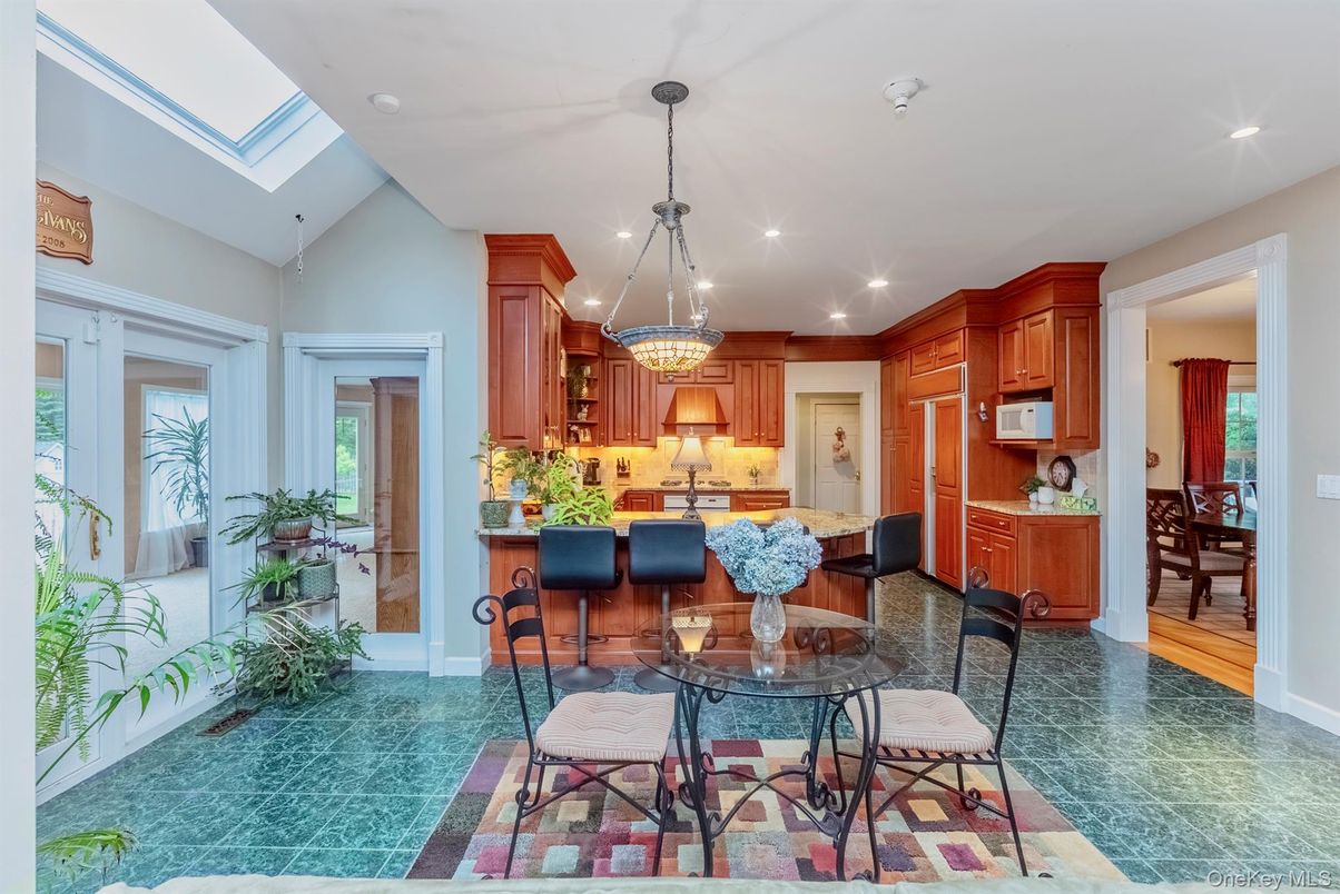 Chandelier, Dining room, Interior, Kitchen, Pendant Lights, Recessed Lighting