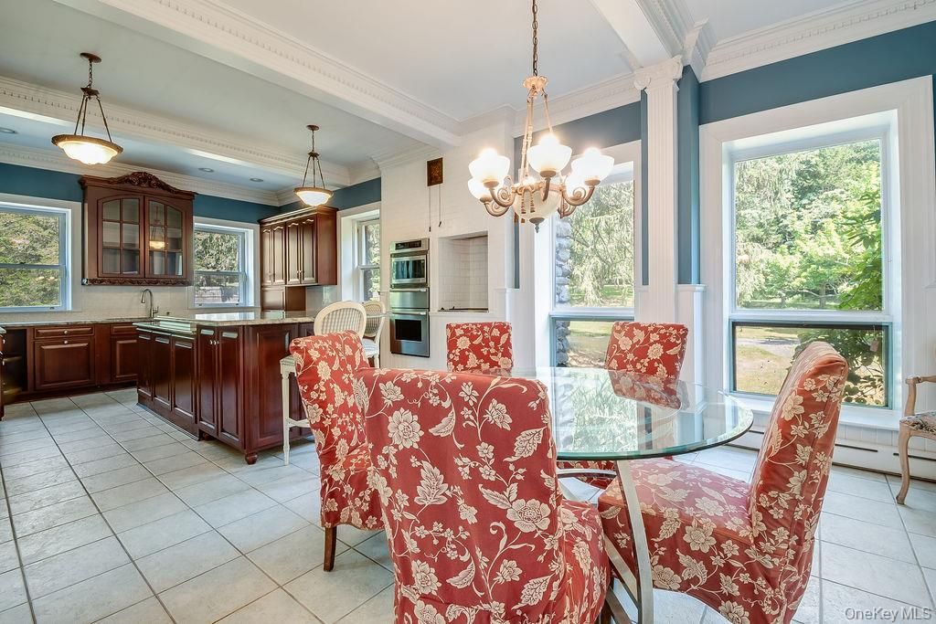 Chandelier, Dining room, Interior, Kitchen, Pendant Lights
