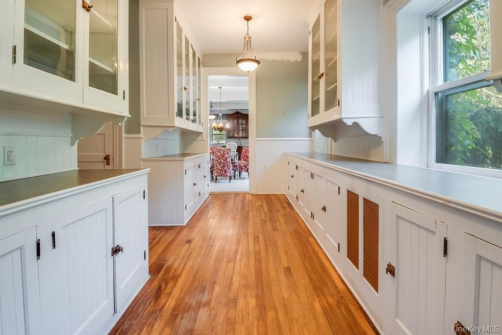 Interior, Kitchen, Pendant Lights, Wood Texture Flooring
