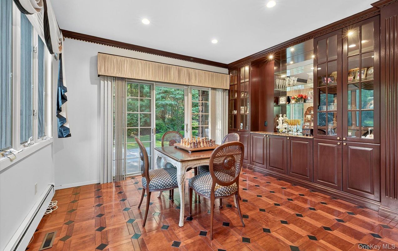 Dining room, Interior, Recessed Lighting, Wood Texture Flooring