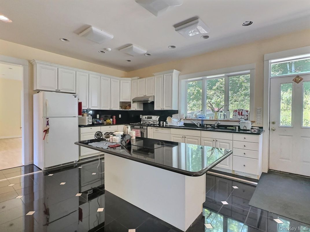Interior, Kitchen, Recessed Lighting