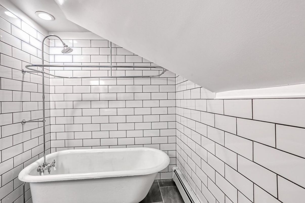 Bathroom, Free Standing Baths, Interior, Recessed Lighting