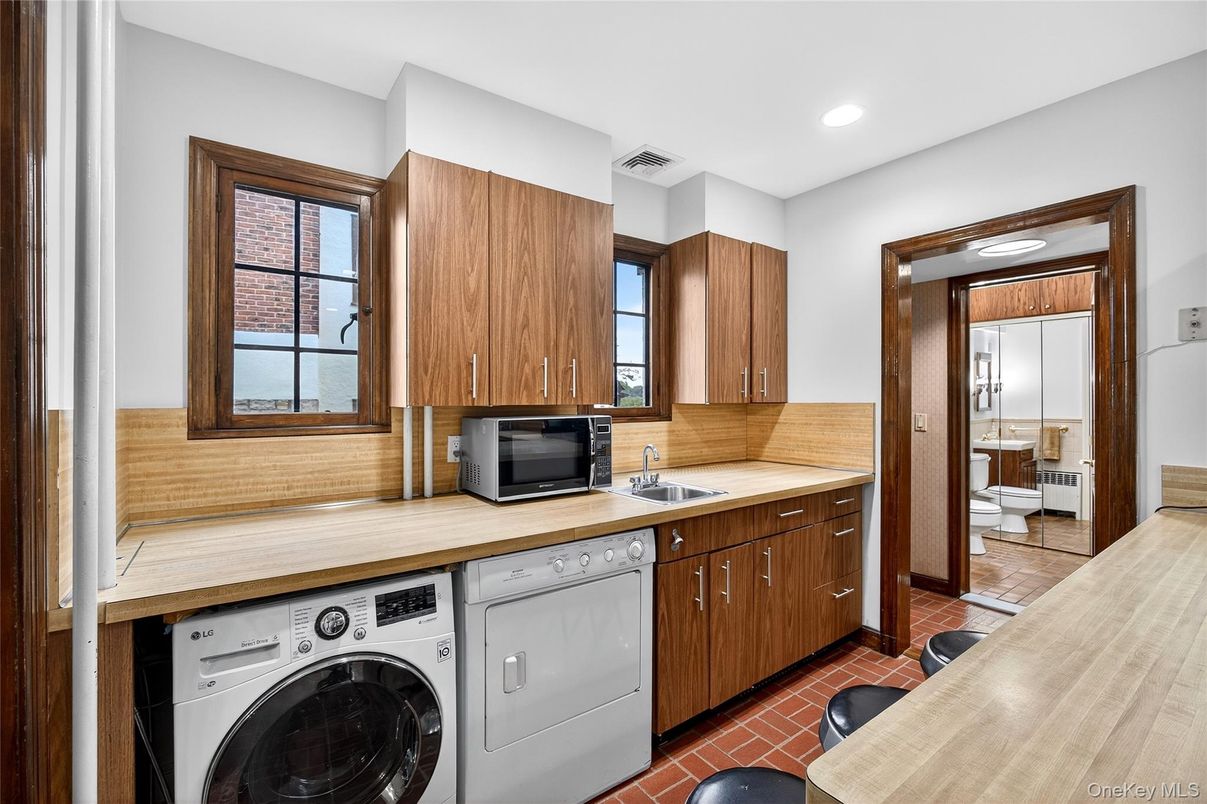 Interior, Recessed Lighting, Washer