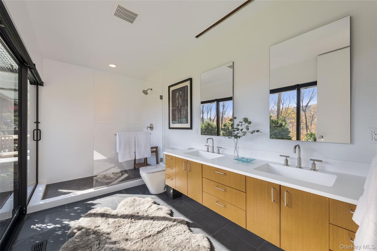 Bathroom, Dual Sink Vanities, Free Standing Baths, Interior, Recessed Lighting