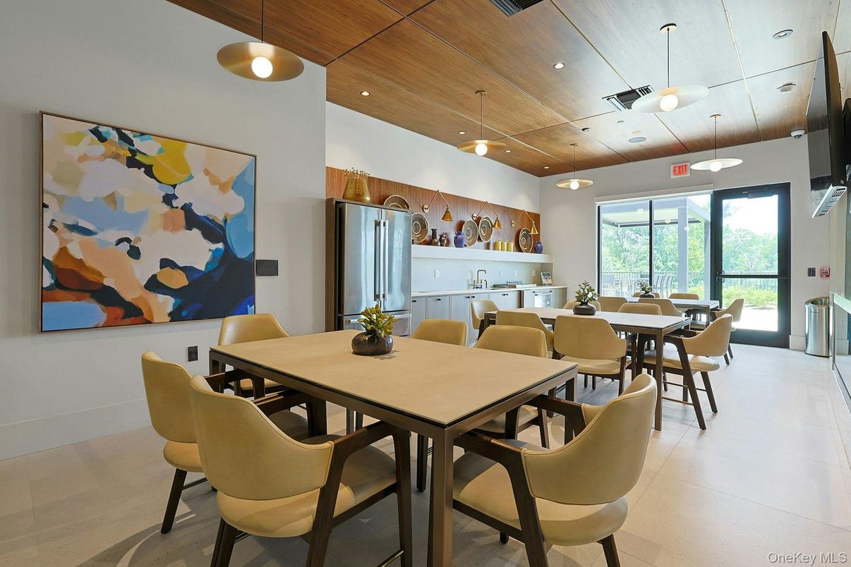 Dining room, Interior, Kitchen, Pendant Lights, Recessed Lighting, Wooden Ceilings
