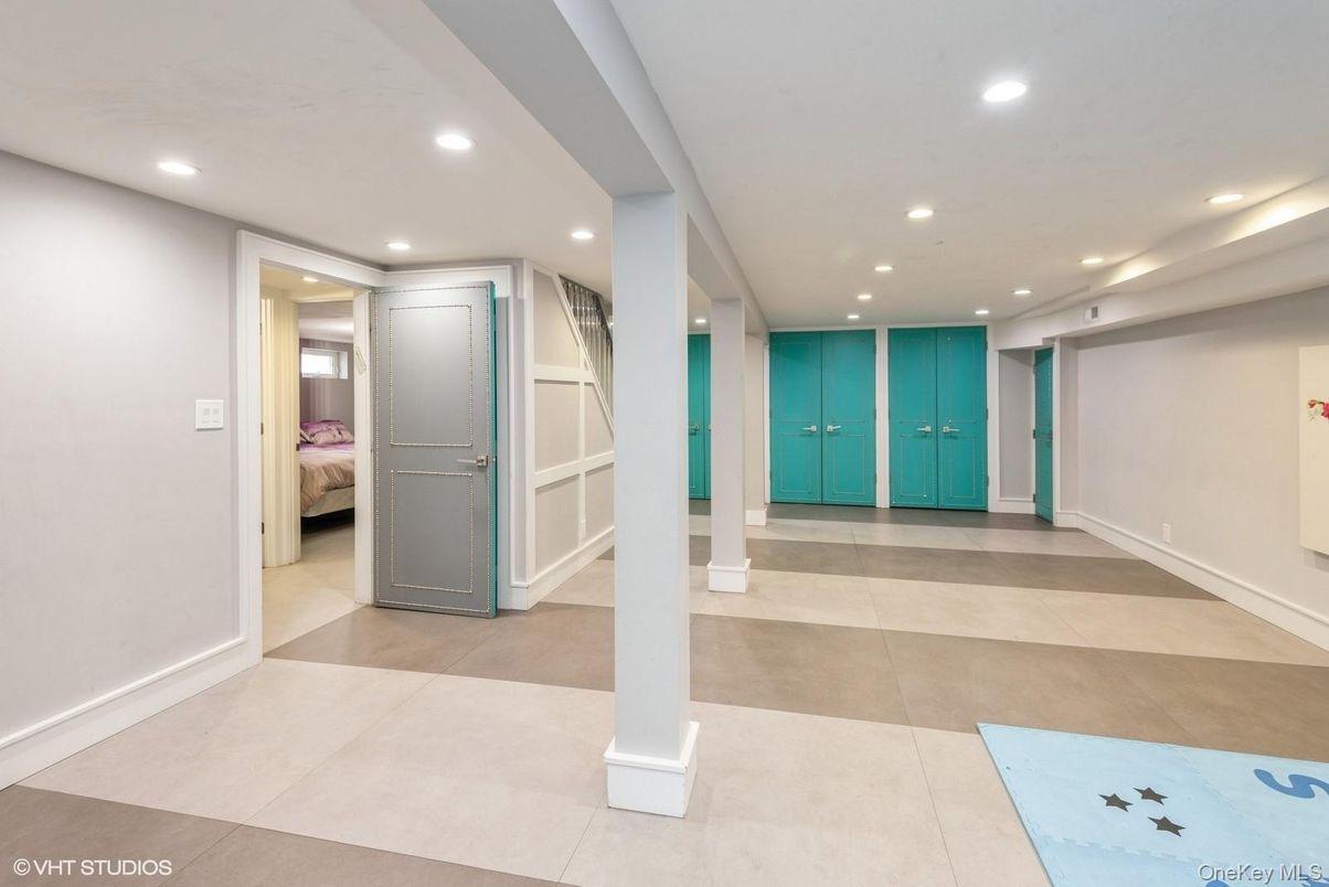 Interior, Recessed Lighting