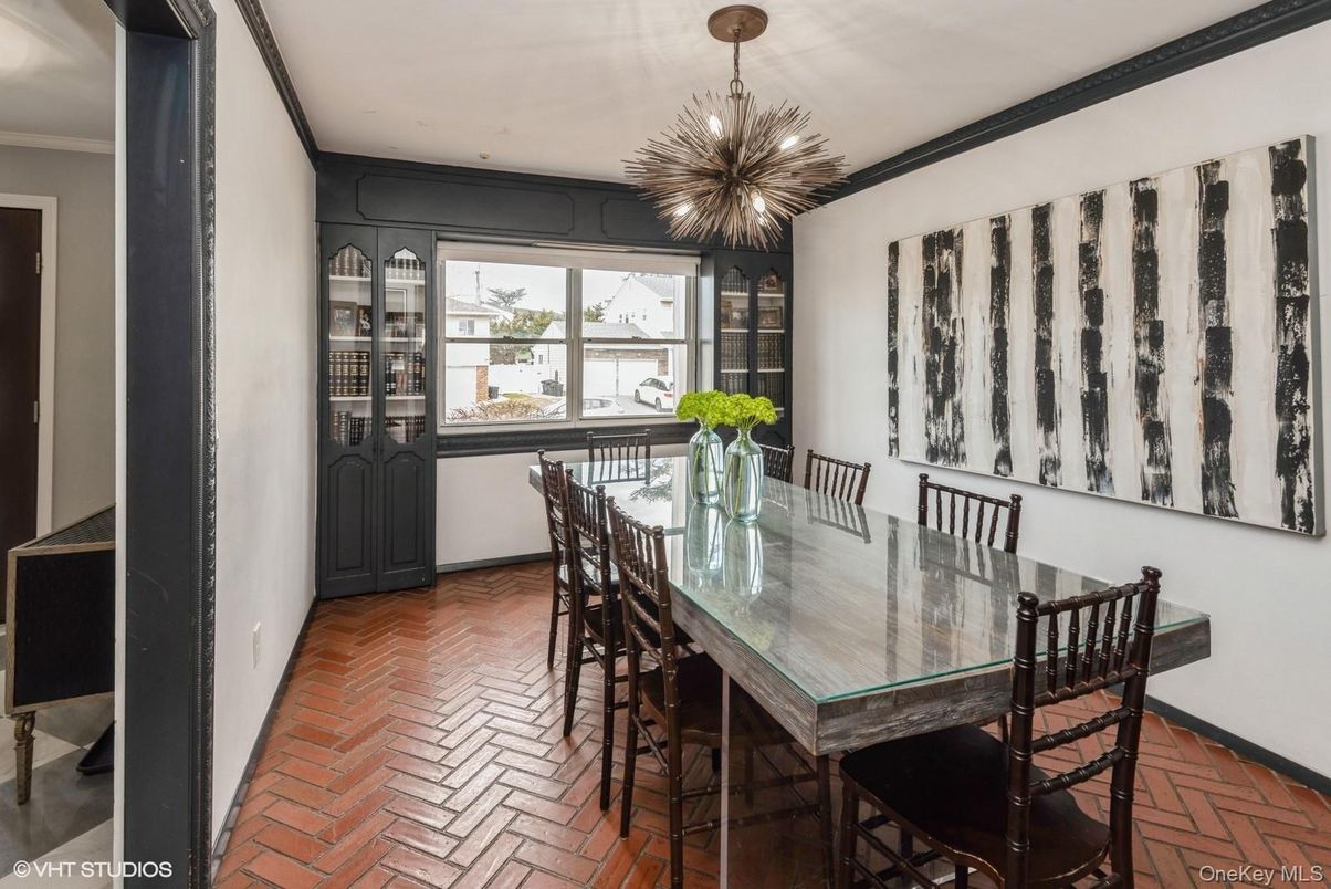 Dining room, Interior, Pendant Lights