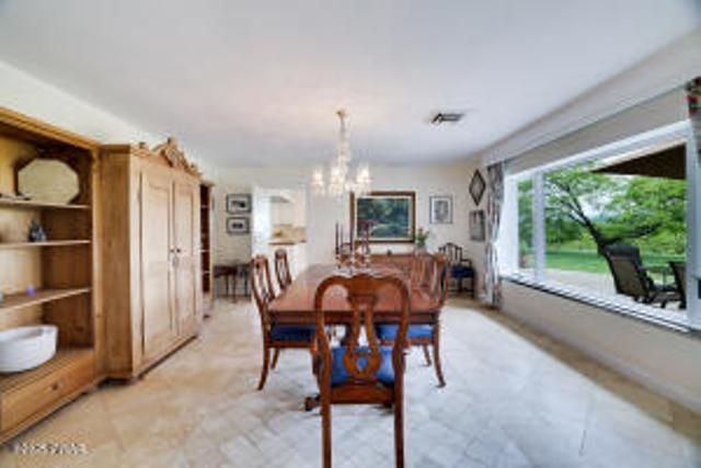 Chandelier, Dining room, Interior