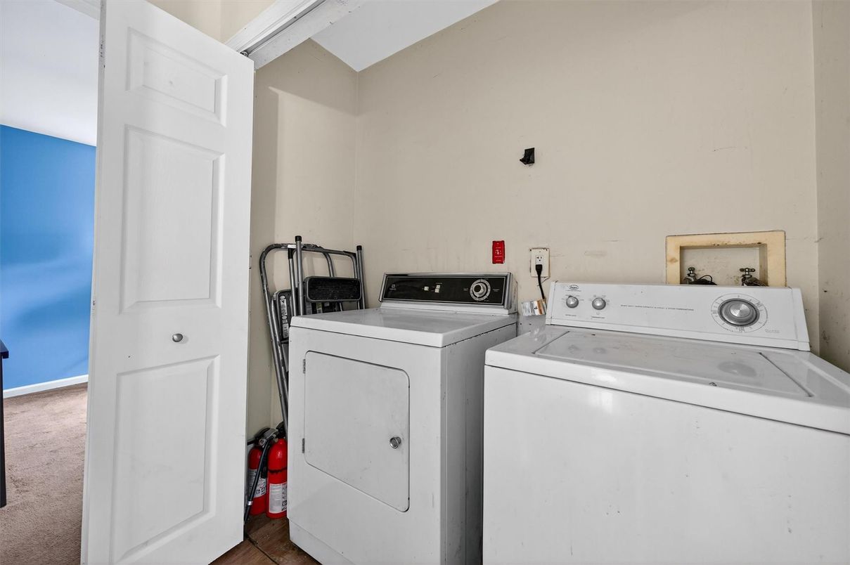 Interior, Utility Closets, Washer