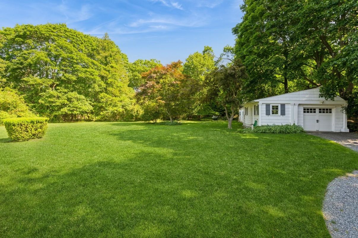 Backyard, Detached Garage, Exterior