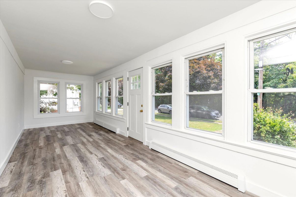 Empty room, Interior, Sun Room, Wood Texture Flooring
