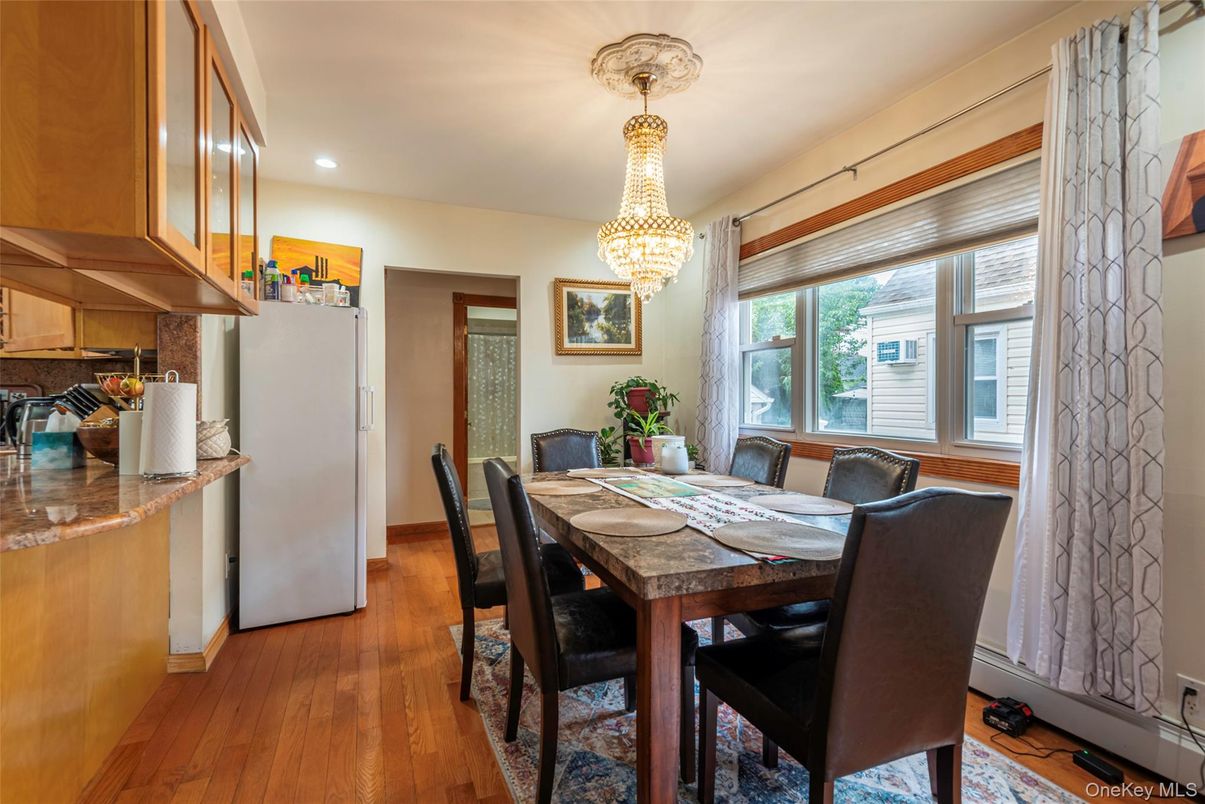 Chandelier, Dining room, Interior, Kitchen, Recessed Lighting, Wood Texture Flooring