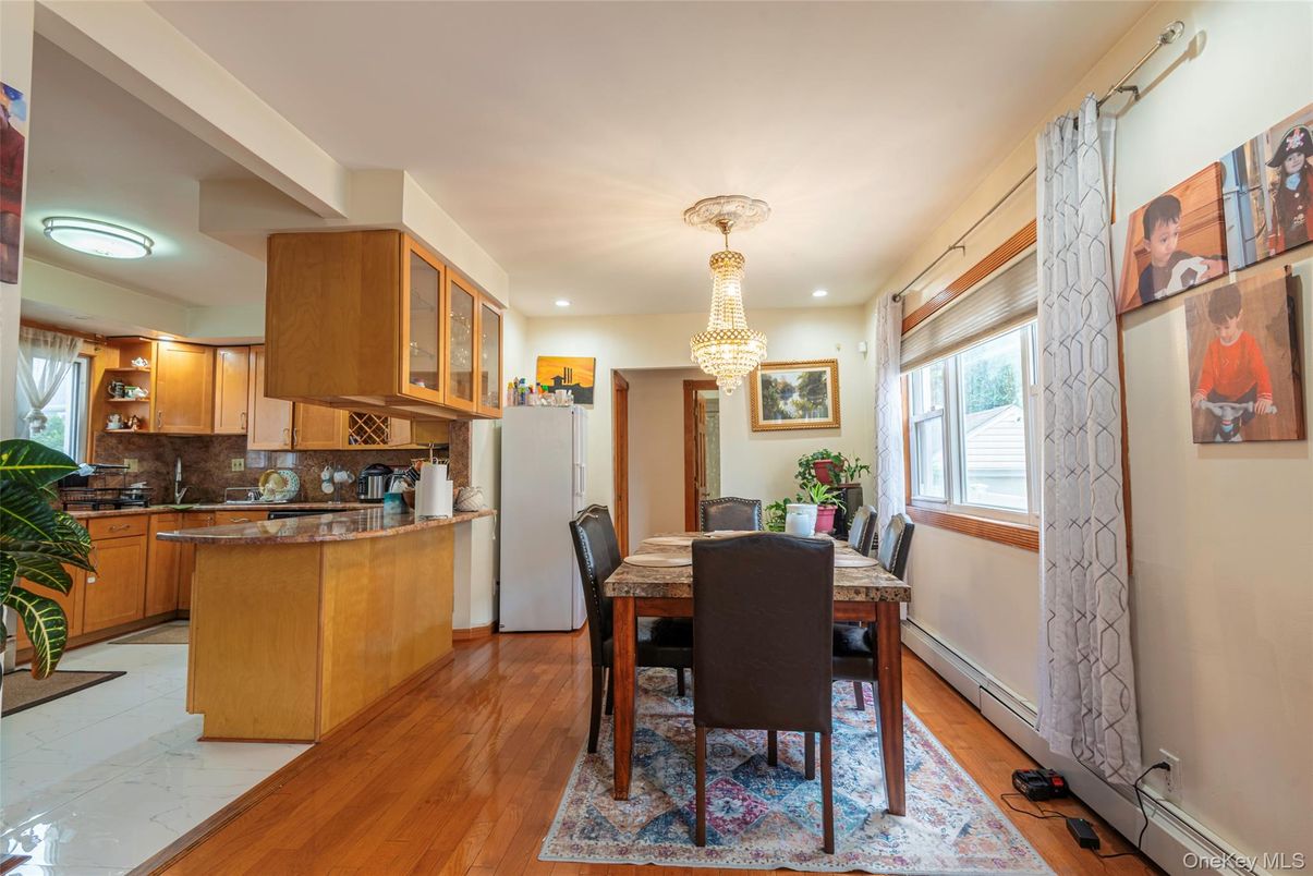 Chandelier, Dining room, Interior, Kitchen, Recessed Lighting, Wood Texture Flooring