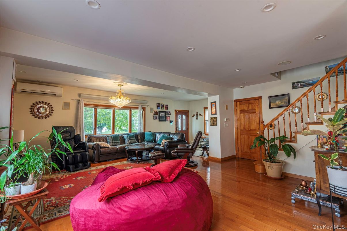 Chandelier, Interior, Living room, Recessed Lighting, Wood Texture Flooring