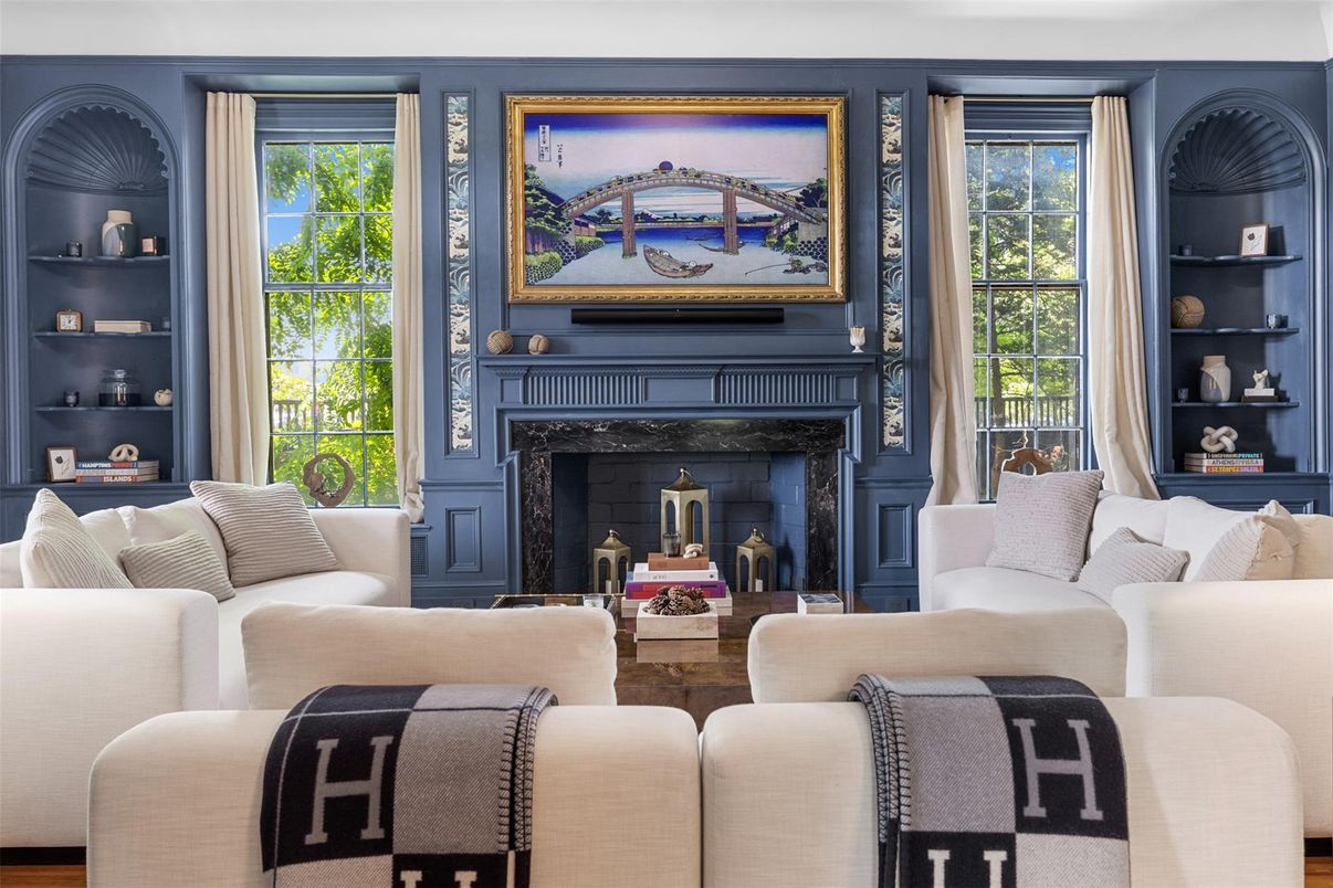 Fireplace, Interior, Living room