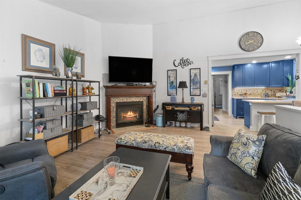 Fireplace, Interior, Kitchen, Living room, Recessed Lighting, Wood Texture Flooring