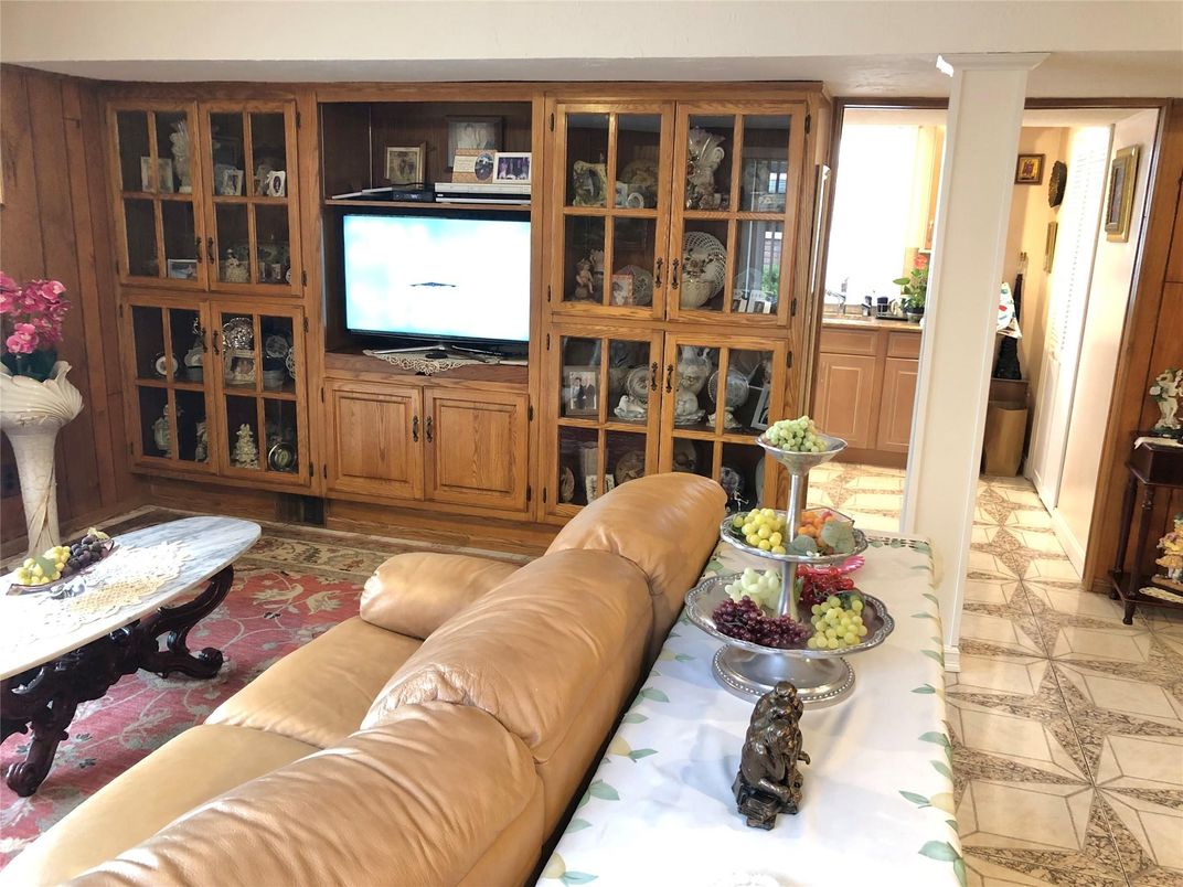 Interior, Living room