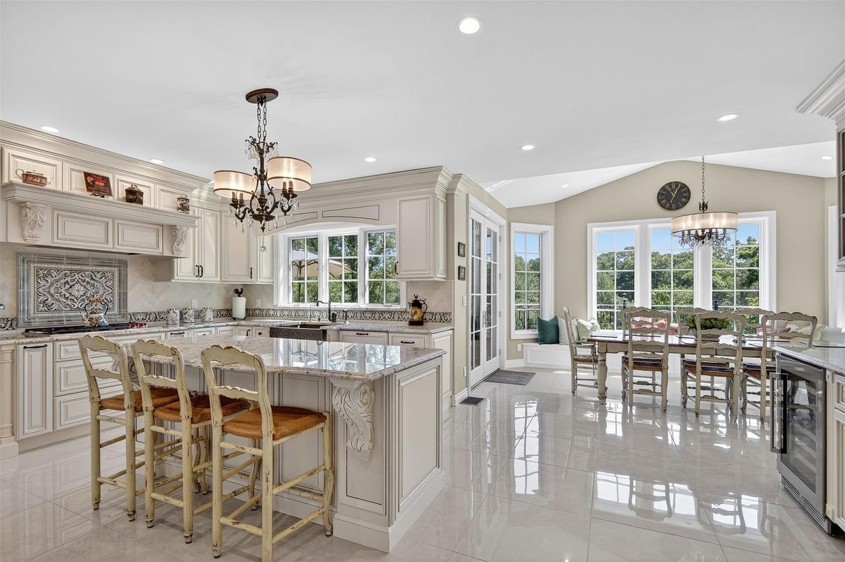 Chandelier, Dining room, Interior, Kitchen, Pendant Lights, Recessed Lighting