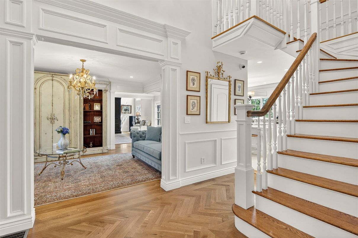 Chandelier, Interior, Recessed Lighting, Wood Texture Flooring