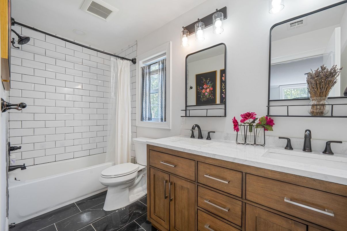 Bathroom, Dual Sink Vanities, Interior, Marble