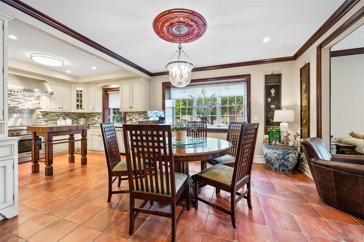 Dining room, Interior, Kitchen, Pendant Lights, Recessed Lighting