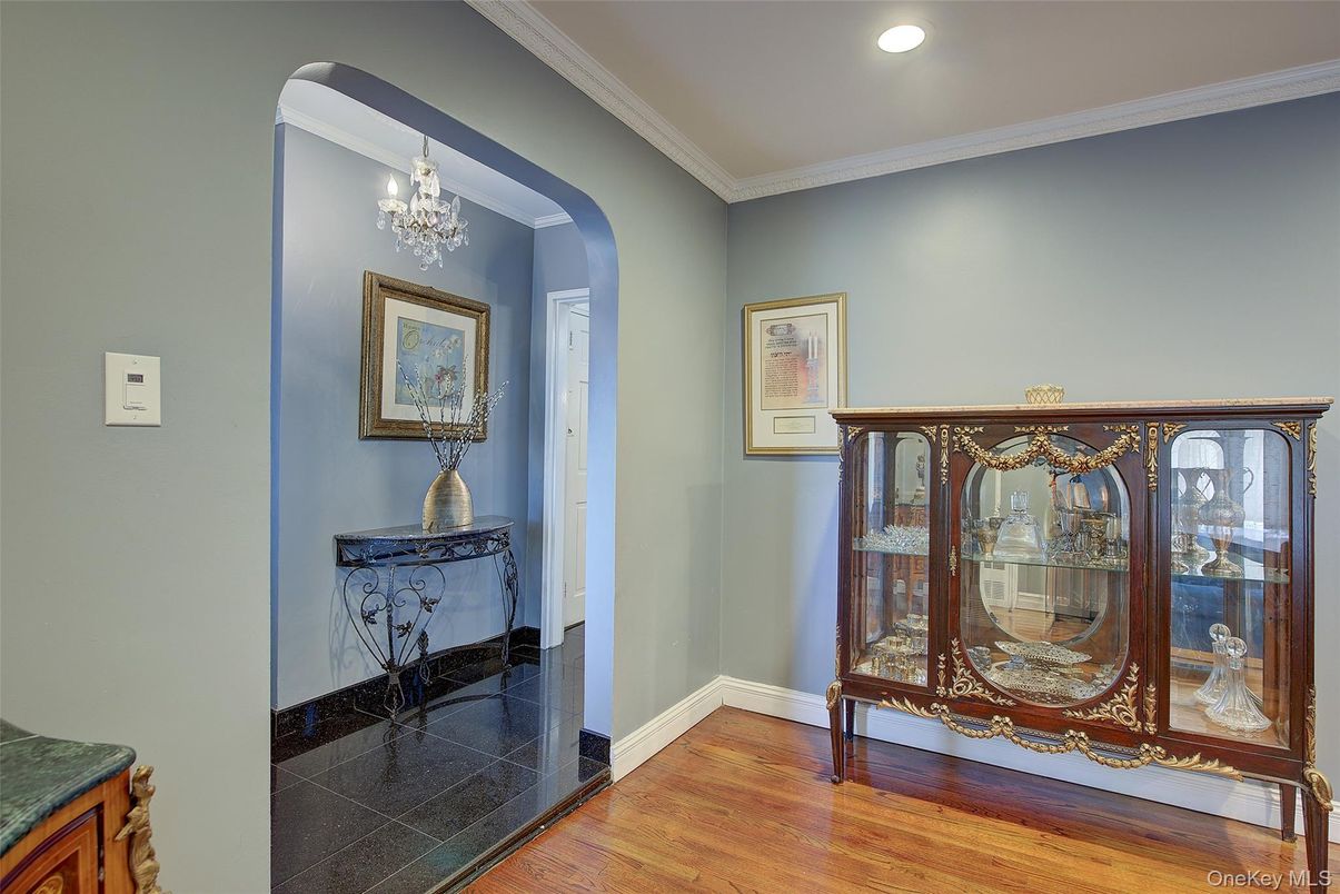 Chandelier, Interior, Recessed Lighting, Wood Texture Flooring