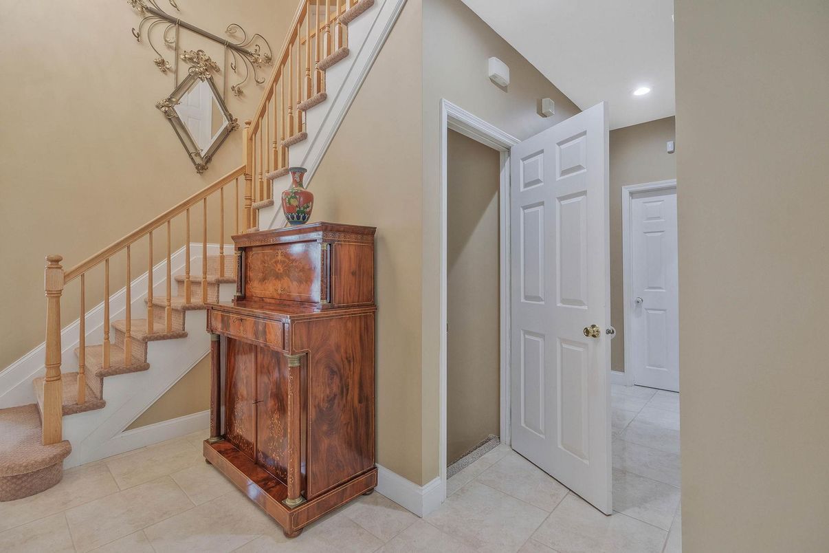 Interior, Recessed Lighting
