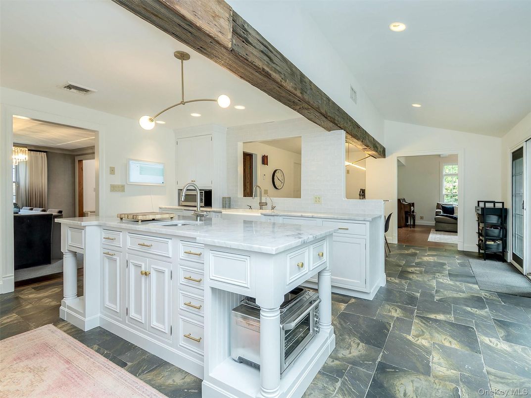 Bathroom, Interior, Kitchen, Pendant Lights, Recessed Lighting