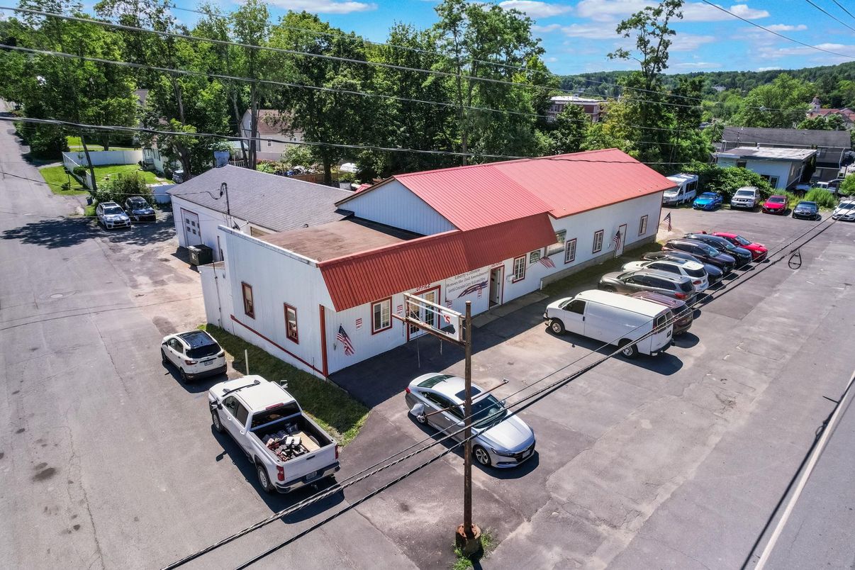 Exterior, Drone