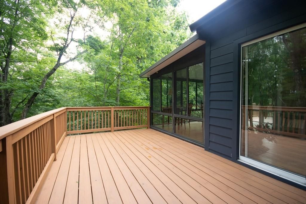 Exterior, Wood Texture Flooring