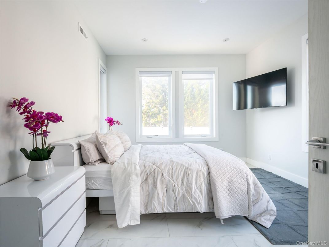 Bedroom, Interior, Marble, Recessed Lighting