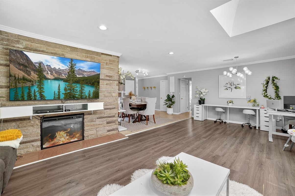Home Office, Interior, Pendant Lights, Recessed Lighting, Stone Walls, Wood Texture Flooring